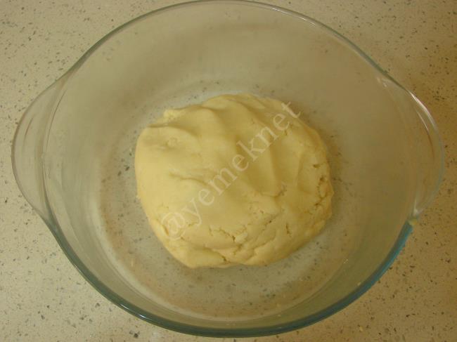 Hindistan Cevizli Fındıklı Kurabiye - Yapılışı (8/16) 