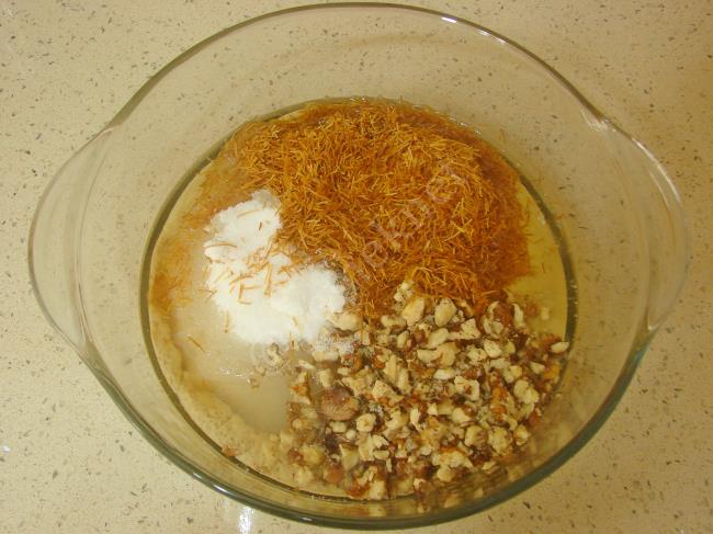 Kadayıflı Tahinli Kurabiye - Yapılışı (5/16) 