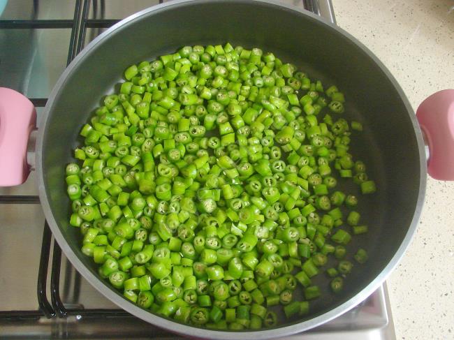 Kışlık Konserve Menemen - Yapılışı (6/16) 