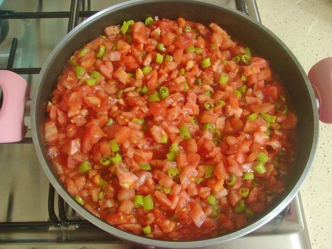 Kışlık Konserve Menemen - Yapılışı (9/16) 