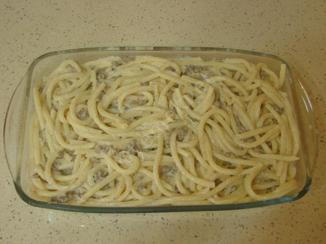 Kıymalı Fırın Makarna - Yapılışı (10/16) 