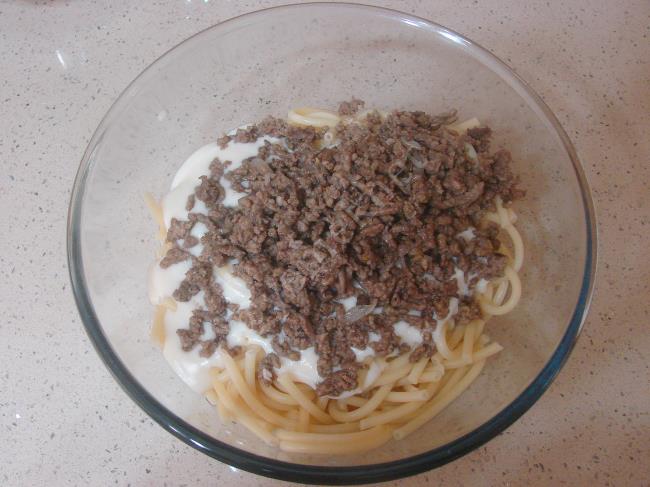 Kıymalı Fırın Makarna - Yapılışı (8/16) 