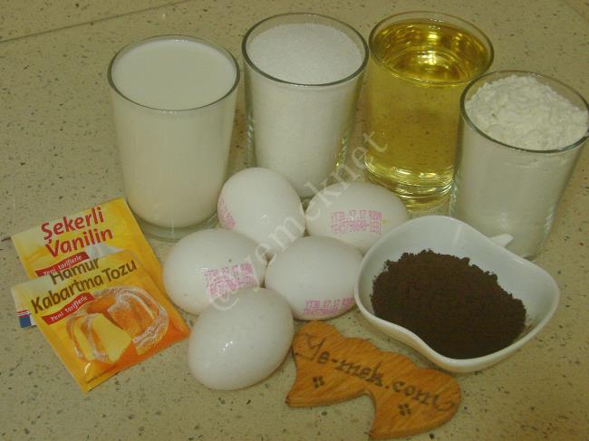 Pastane Usulü Islak Kek - Yapılışı (1/16) 