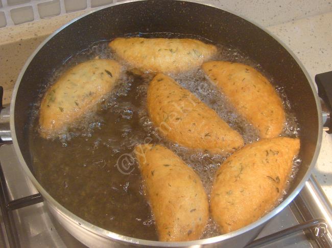 Peynirli Pişi - Yapılışı (16/20) 