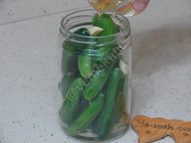 Salatalık Turşusu - Yapılışı (4/12) 