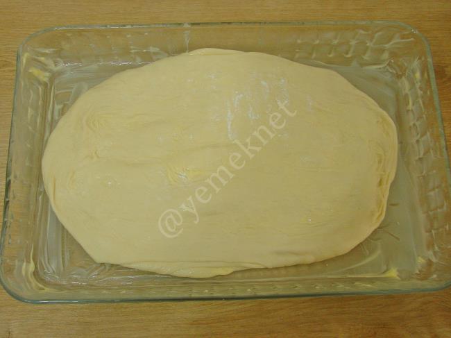 Tepsi Poğaçası - Yapılışı (11/24) 