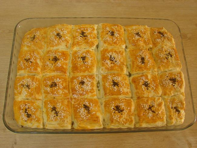 Tepsi Poğaçası - Yapılışı (20/24) 