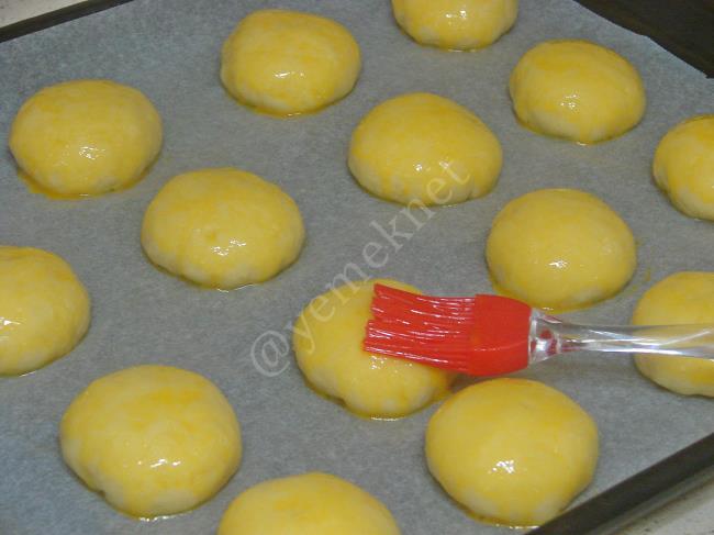 Tereyağlı Poğaça - Yapılışı (9/16) 