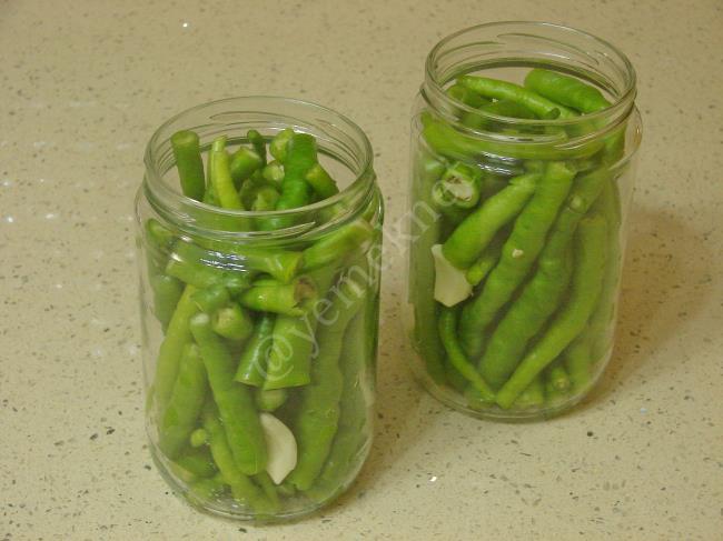 Yağlı Kıl Biber Turşusu - Yapılışı (10/16) 