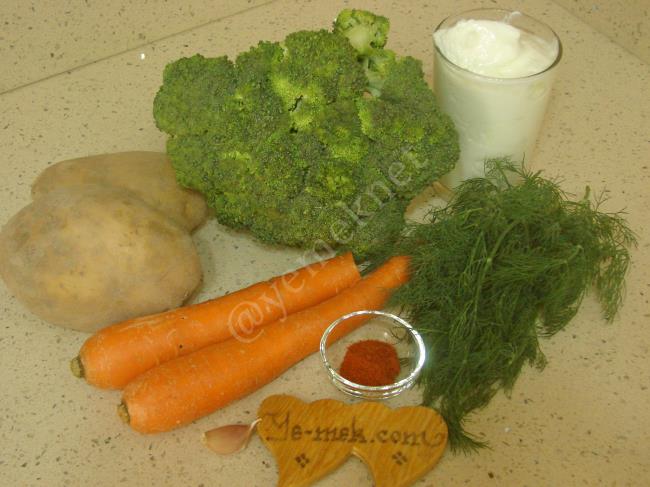 Brokoli Salatası - Yapılışı (1/12) 