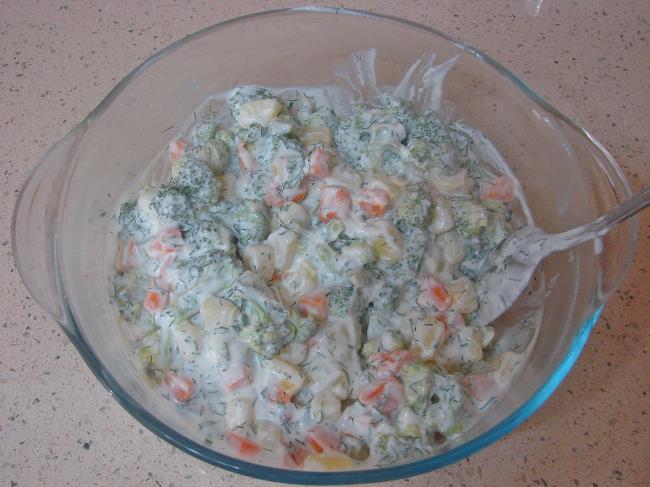 Brokoli Salatası - Yapılışı (9/12) 