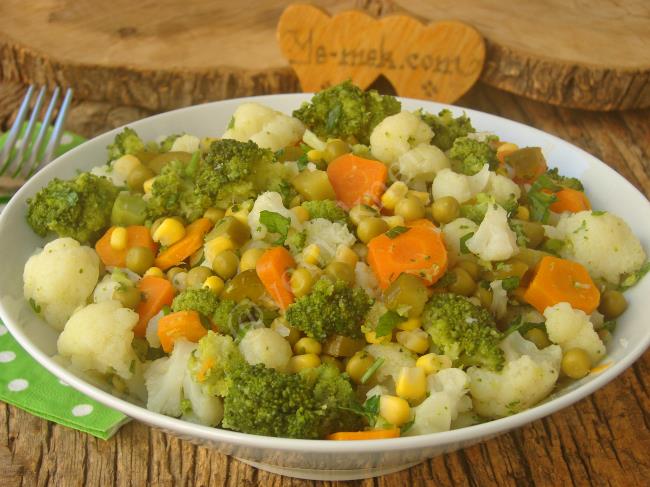 Brokolili Karnabahar Salatası - Yapılışı (9/12) 