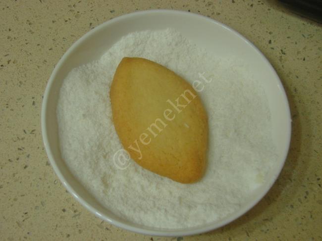 Hindistan Cevizli Un Kurabiyesi - Yapılışı (11/16) 