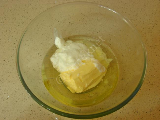 Mayasız Tepsi Poğaçası - Yapılışı (3/20) 