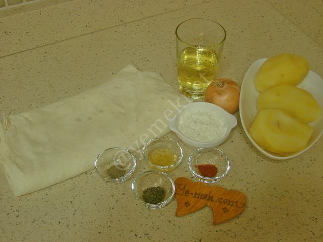 Patatesli Börek - Yapılışı (1/20) 