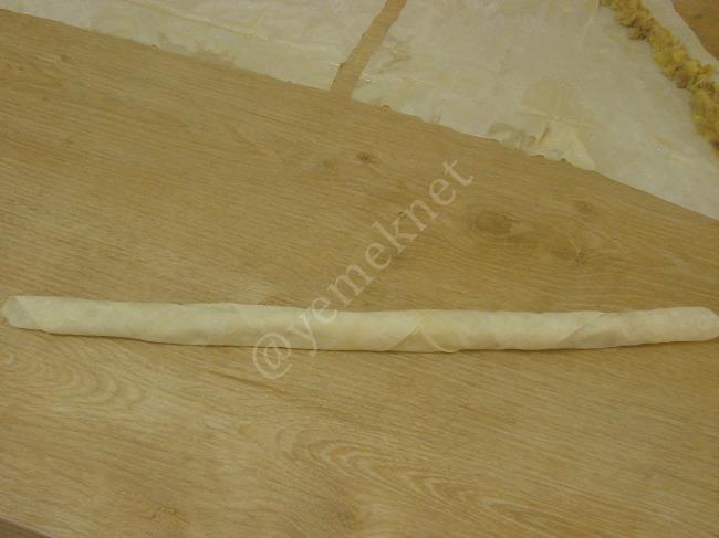 Patatesli Kıymalı Börek - Yapılışı (11/20) 