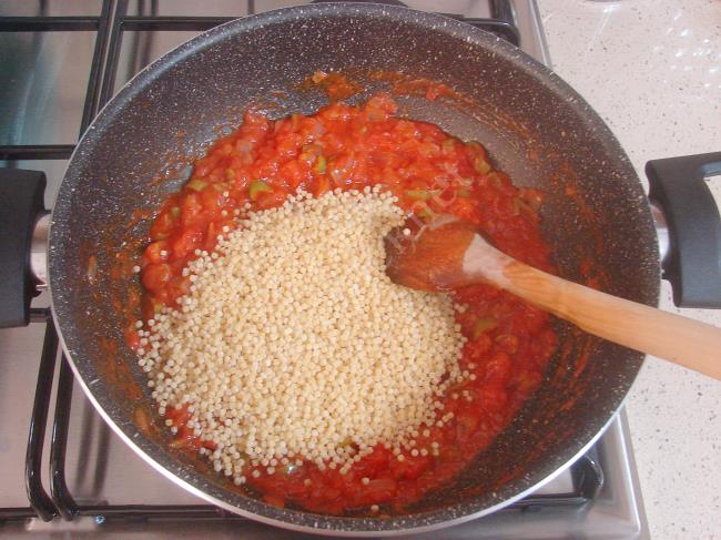 Sebzeli Kuskus Pilavı - Yapılışı (5/12) 