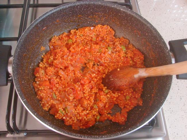 Sebzeli Kuskus Pilavı - Yapılışı (6/12) 