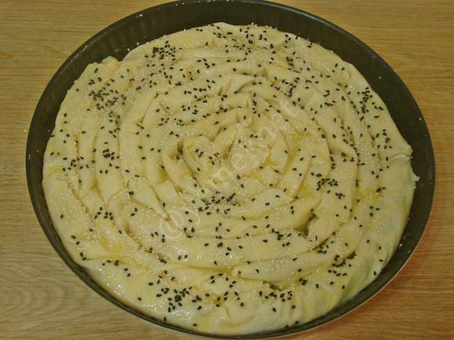 Tepsi Böreği - Yapılışı (11/16) 