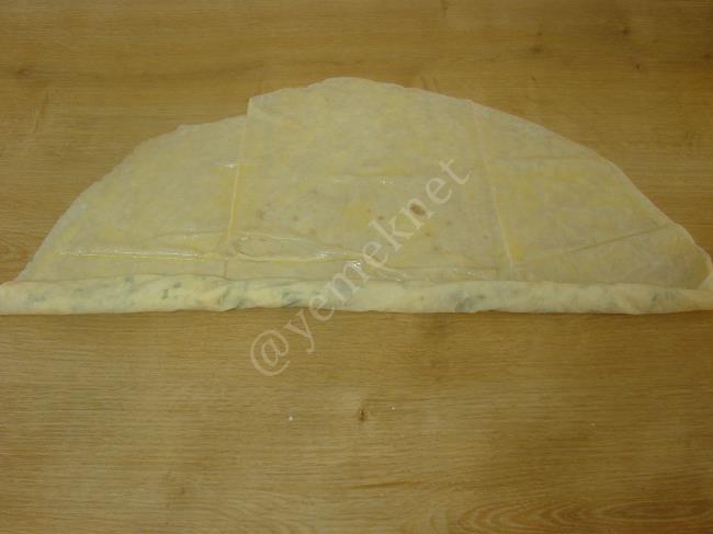 Tepsi Böreği - Yapılışı (5/16) 