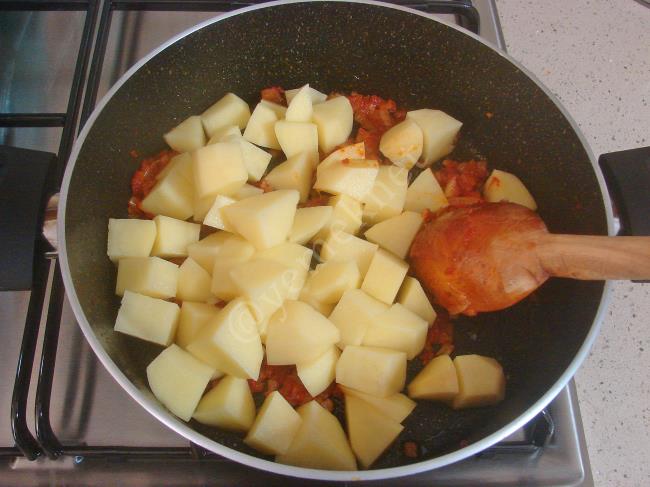 Patates Yemeği - Yapılışı (4/8) 