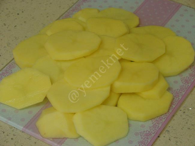 Patlıcanlı Patatesli Musakka - Yapılışı (7/16) 