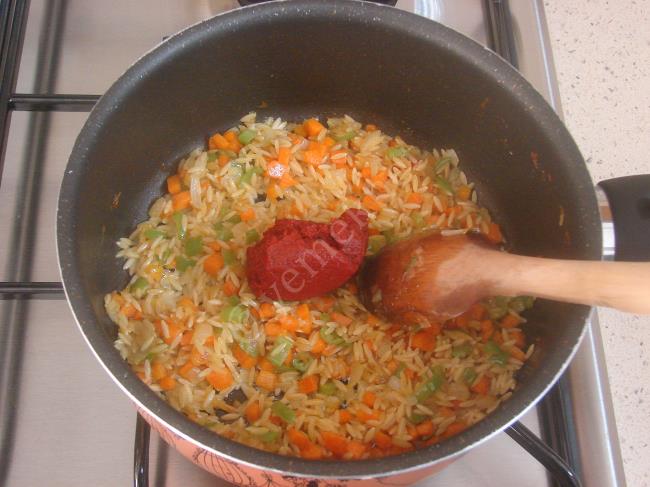 Arpa Şehriye Çorbası - Yapılışı (5/12) 