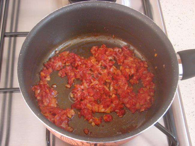 Arpa Şehriyeli Yeşil Mercimek Çorbası - Yapılışı (5/12) 