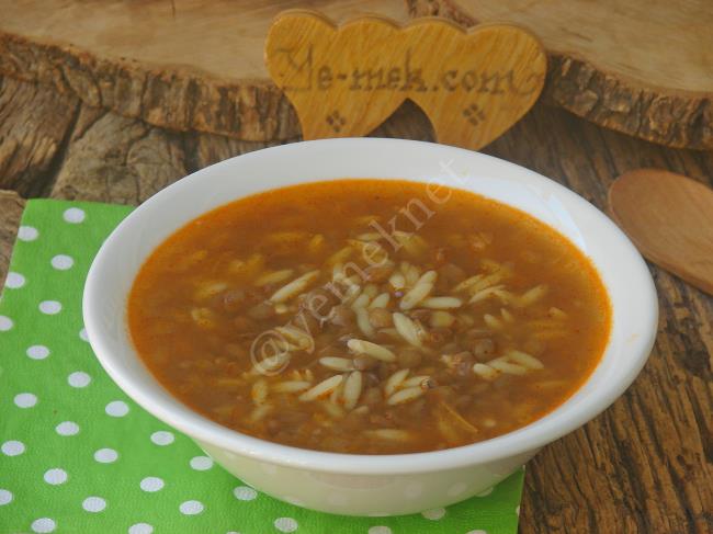 Arpa Şehriyeli Yeşil Mercimek Çorbası - Yapılışı (9/12) 