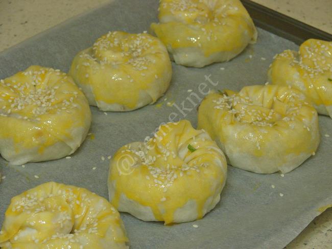 Kıymalı Börek - Yapılışı (8/12) 