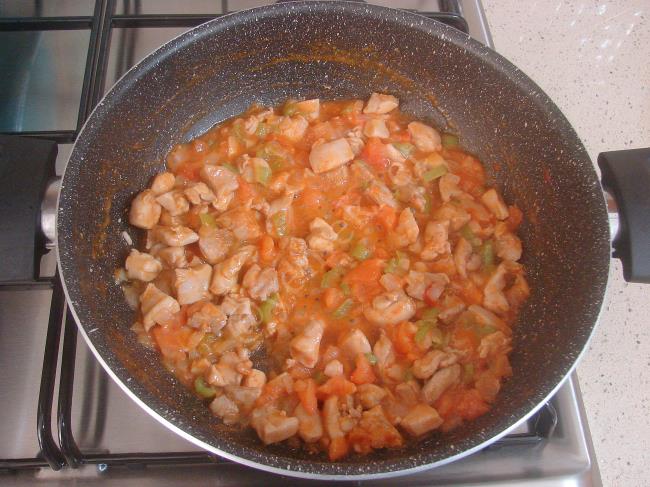 Tavuklu Bulgur Pilavı - Yapılışı (5/12) 