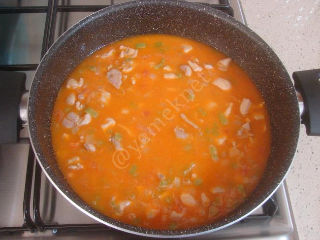 Tavuklu Bulgur Pilavı - Yapılışı (7/12) 