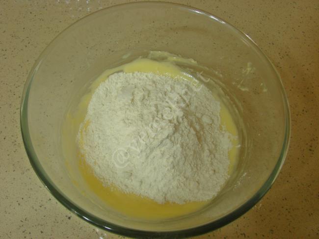 Ağızda Dağılan Un Kurabiyesi - Yapılışı (5/16) 