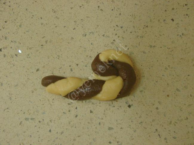 İki Renkli Burgu Kurabiye - Yapılışı (10/16) 