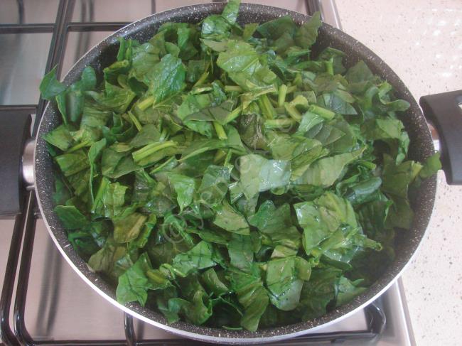 Ispanaklı Mantarlı Yumurta - Yapılışı (5/16) 