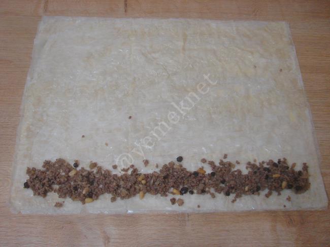 Sarıyer Böreği - Yapılışı (11/20) 