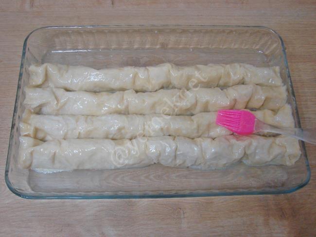 Sarıyer Böreği - Yapılışı (14/20) 