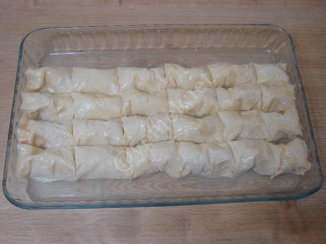 Sarıyer Böreği - Yapılışı (15/20) 