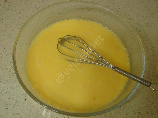 Yumurtalı Ekmek - Yapılışı (4/12) 