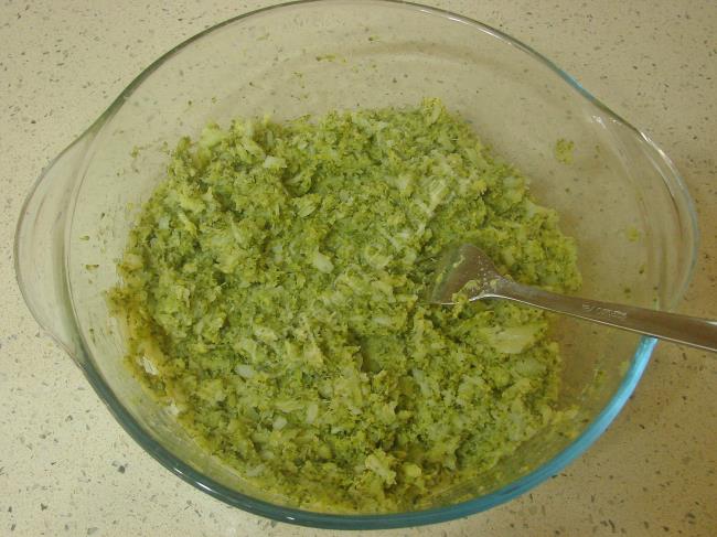Brokoli Mücver - Yapılışı (4/12) 