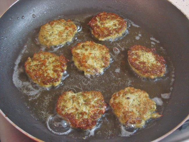 Brokoli Mücver - Yapılışı (9/12) 