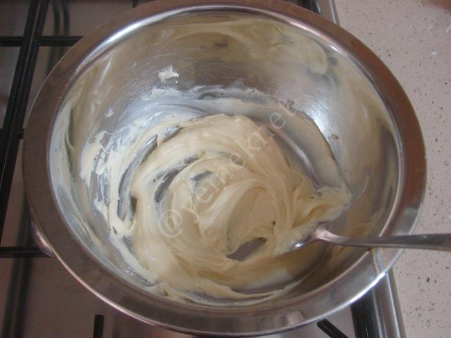 Çikolatalı Pratik Tatlı - Yapılışı (10/16) 