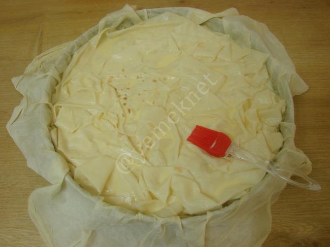 Kolay Su Böreği - Yapılışı (11/20) 