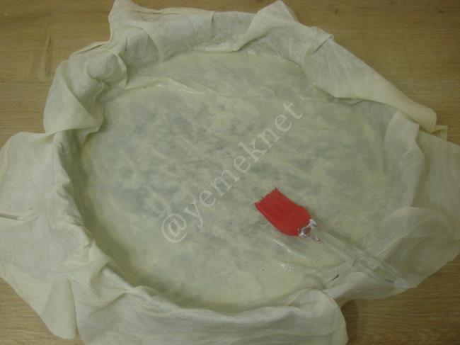 Kolay Su Böreği - Yapılışı (5/20) 