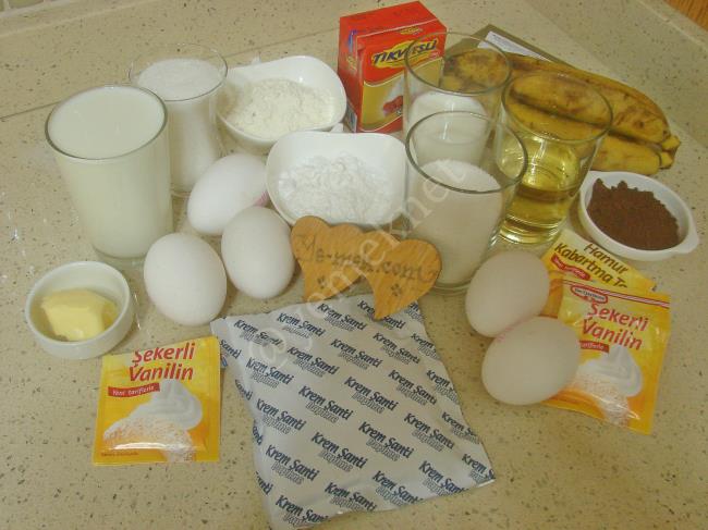 Kolay Yaş Pasta - Yapılışı (1/16) 