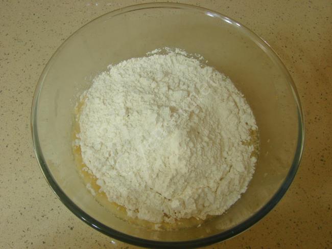 Mayalı Poğaça - Yapılışı (4/12) 