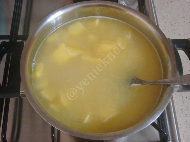 Patates Çorbası - Yapılışı (6/12) 