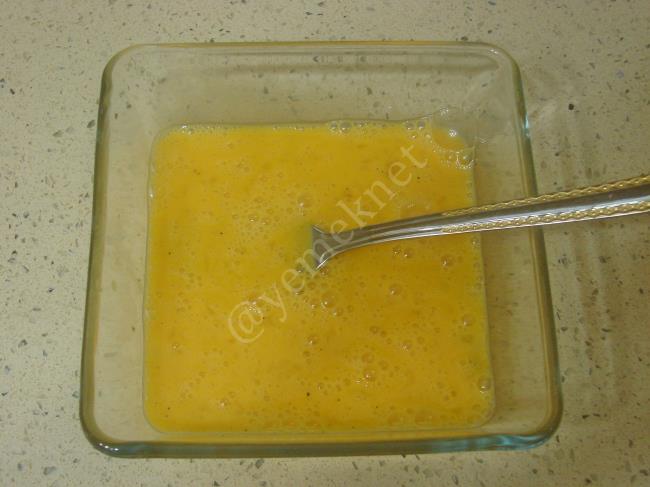 Peynirli Omlet - Yapılışı (3/12) 
