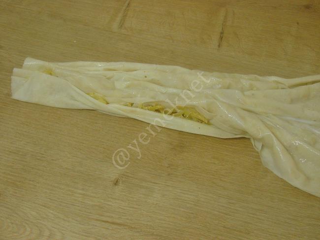 Soğan Böreği - Yapılışı (14/24) 