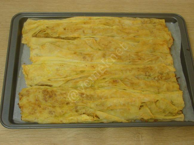 Soğan Böreği - Yapılışı (21/24) 